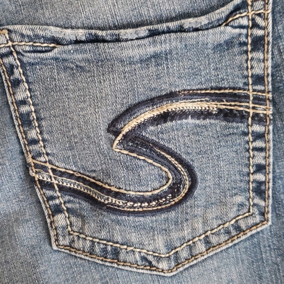 Silver Jeans - Picture 5 of 8